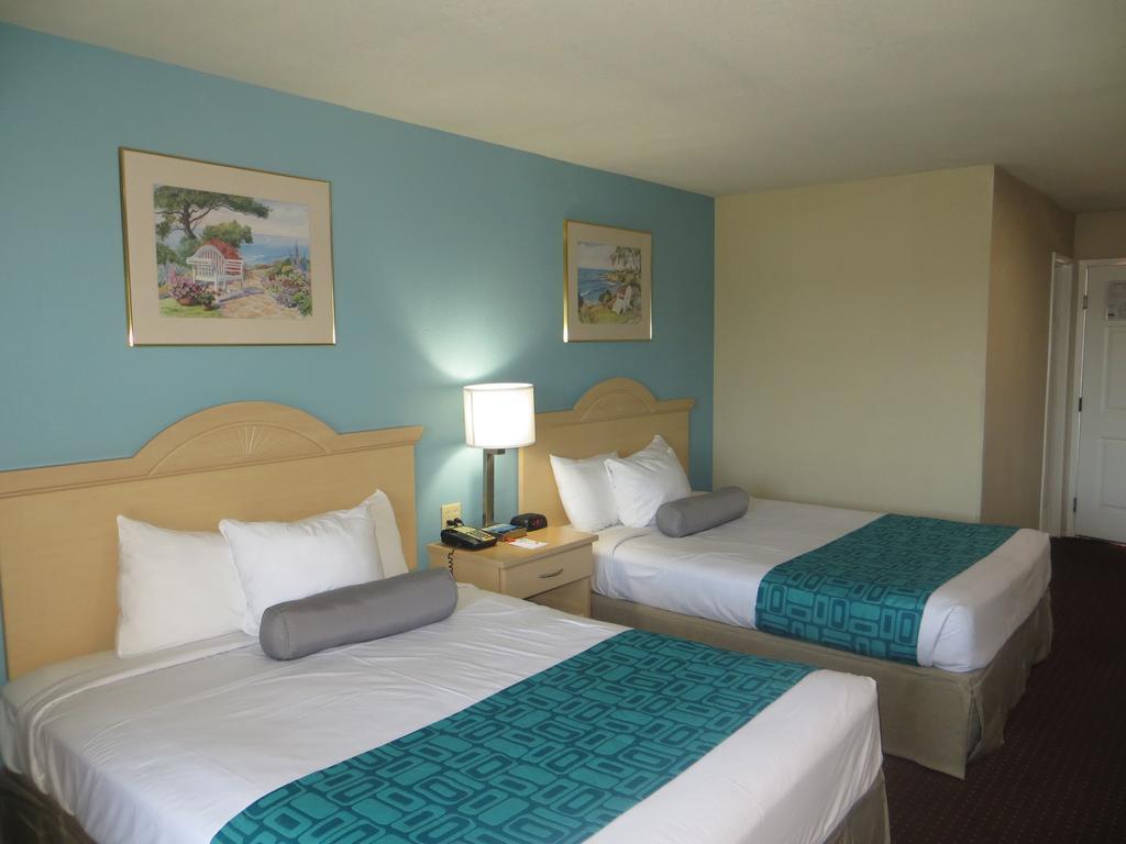 Howard Johnson By Wyndham Santa Cruz Beach Boardwalk Экстерьер фото
